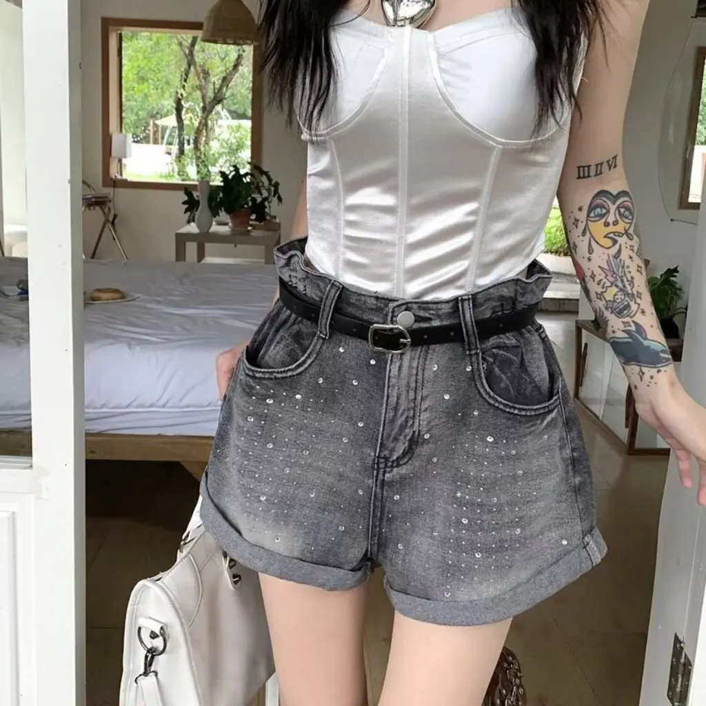 Hoge taille afslankende A-vormige wijde pijpen broek voor mollige meisjes Rechte pijpen Ontwerp Zomer Hot Drill Shorts Wit gevoel