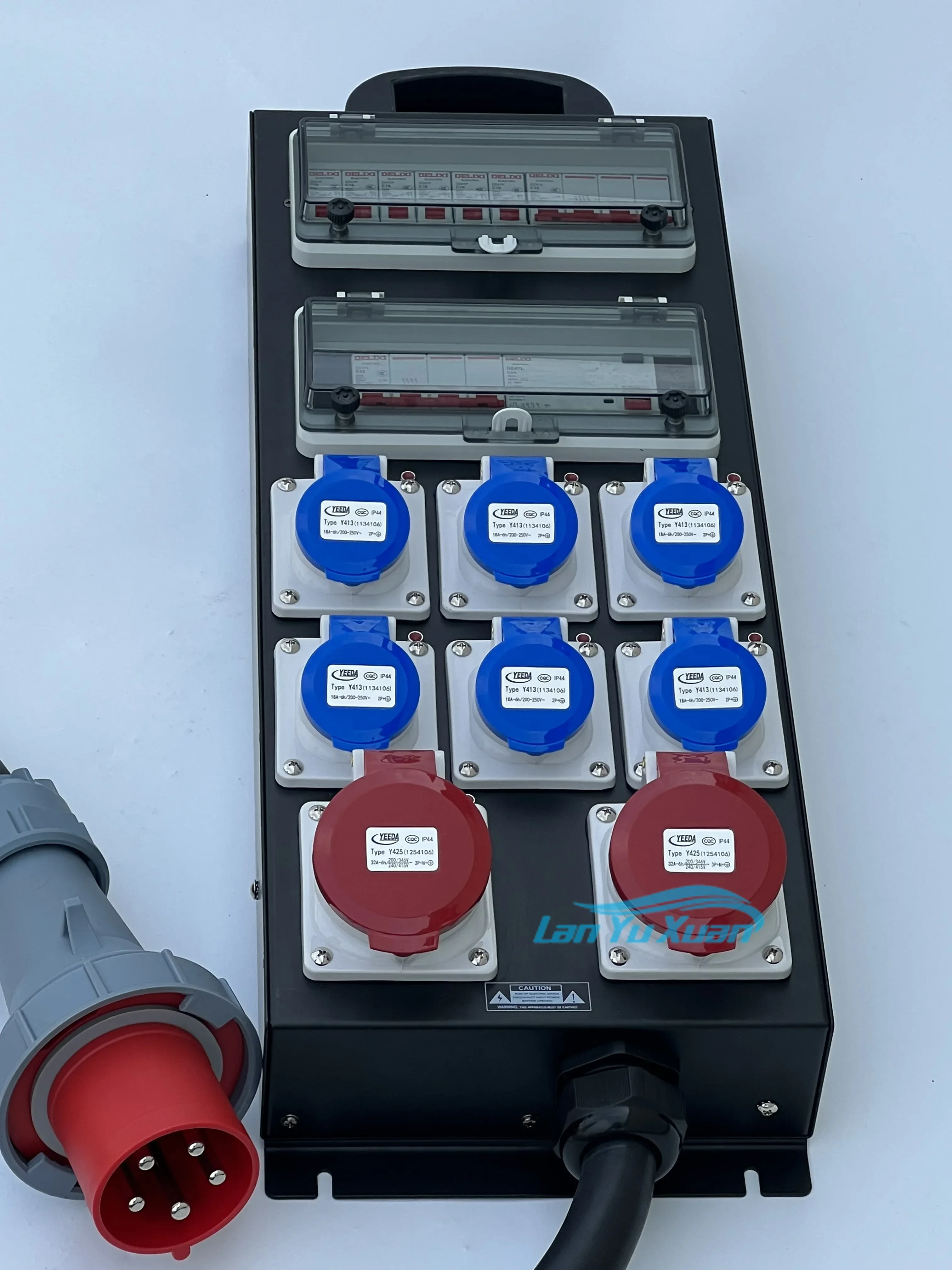 

2026 High Quality 63A CEE 5P Input 32A Output Power Distribution Box 6*16A With RCD Main Breaker