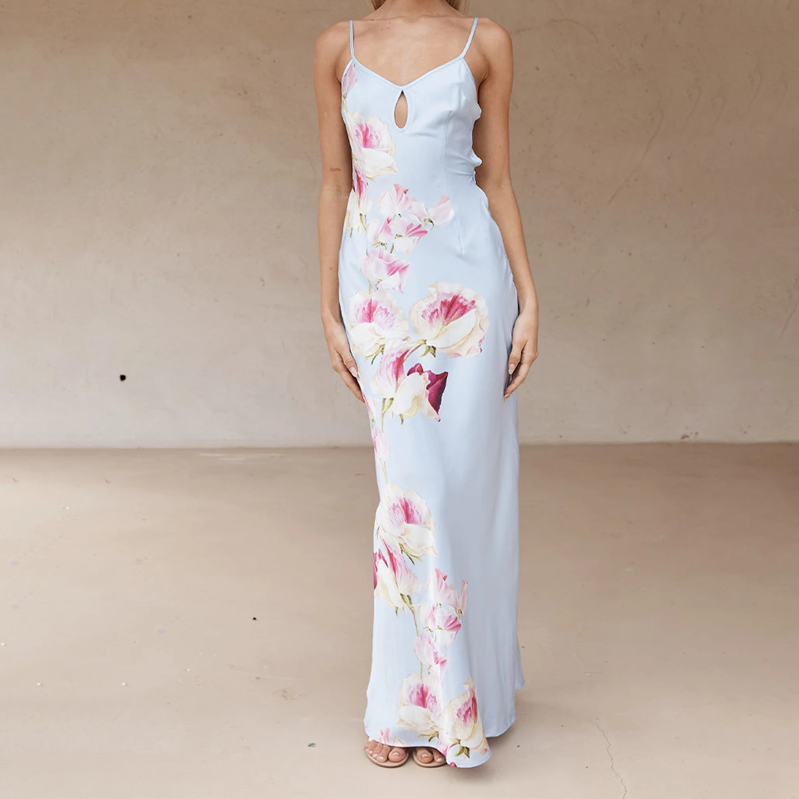 2025 Abito lungo estivo elegante da donna senza maniche con stampa floreale Abito da spiaggia con cinturino per spaghetti con allacciatura sul retro