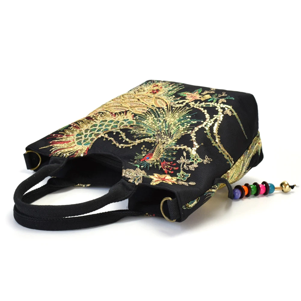 حقائب يد نسائية على الطراز العرقي حقيبة مطرزة فريدة من نوعها على شكل طاووس وقلادة من الخرز بمقبض علوي حقيبة ساعي ذات سعة كبيرة