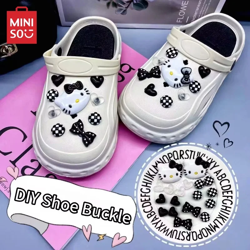 

2024 New Diy Sanrio Shoe Buckle Brand Designer Shoes Charms Hellokitty Kuromi Hole Shoes Detachable Lovely Accessories Girl Gift