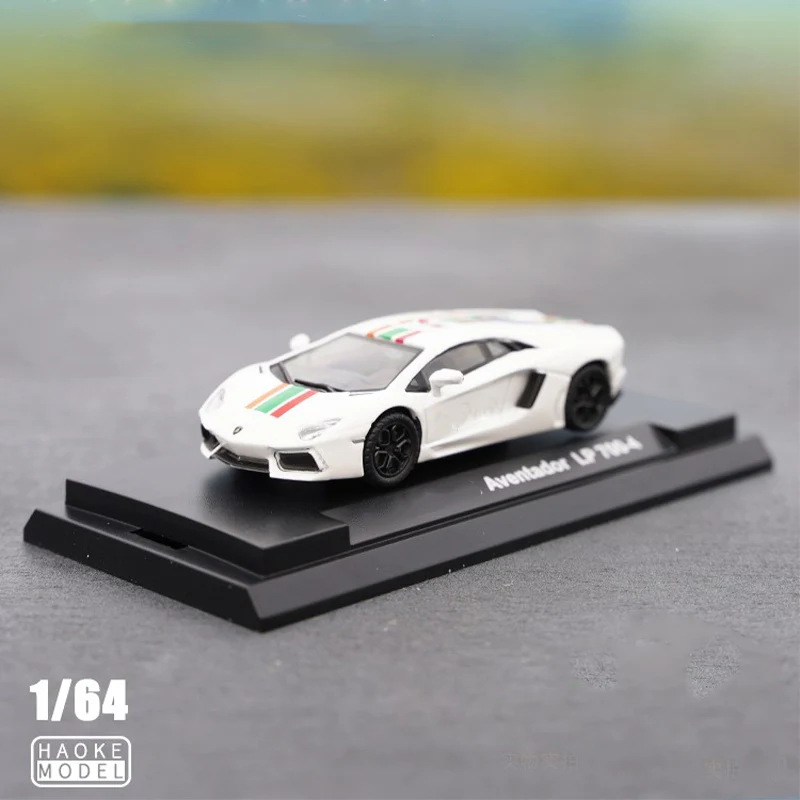 1:64 Scale Aventador LP700-4 Sports Car Simulation Alloy Car Model Static Display Collectible Toy Gift Souvenir Decoration