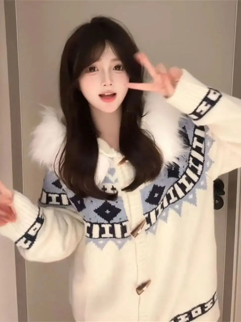 

Korean Sle Lazy Hat Sweatirt with Large Fur Collar Open Cardigan Knitted Sweater Loose Fit High End Feeling Top for Autum...