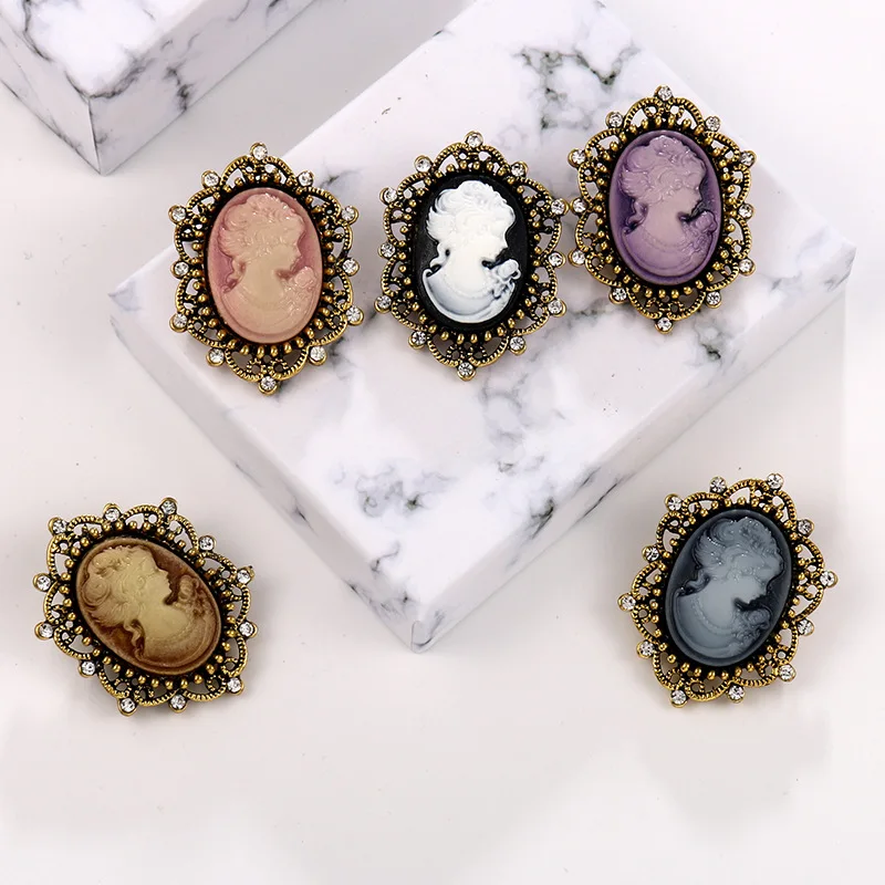 Vintage Queen's Cameo Rhinestone Brooch For Women Classic Party Banquet Jewelry Beauty Head Alloy Hat Bag Coat Dress Pin Gifts