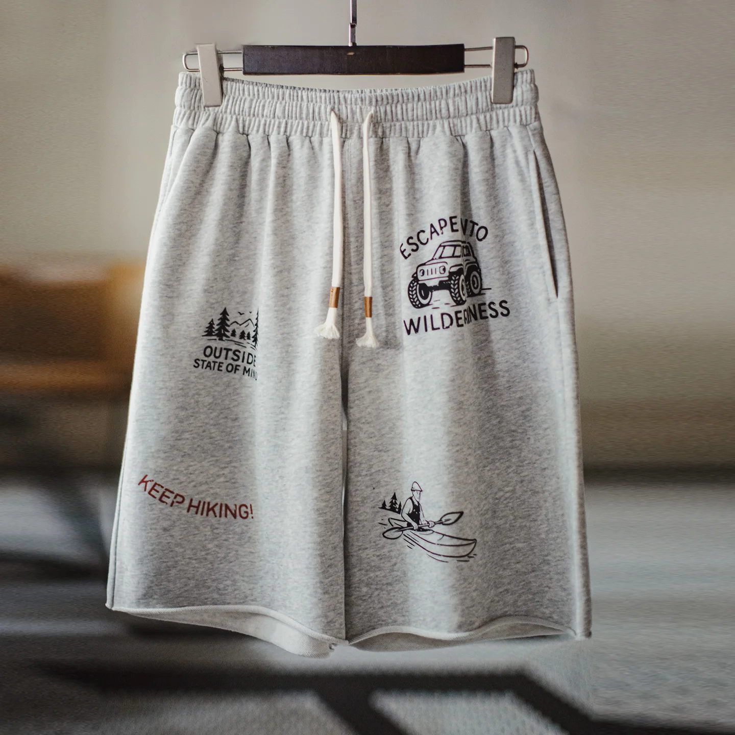 Maden Summer Men's Shorts Retro Print Loose Sport Shorts Elastic Waist Casual Shorts American Knitted Knee-Length Short