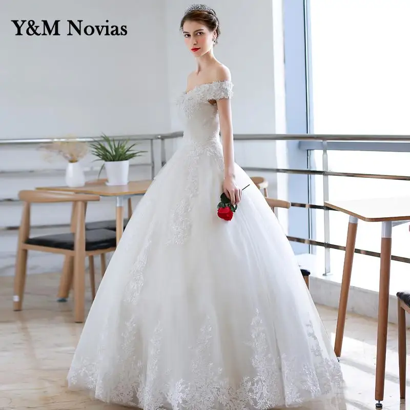 Y & m novias fora do ombro 3d flor frisada vestidos de casamento novo plus size marfim branco vestido de casamento laço bonito no pescoço estilo áfrica