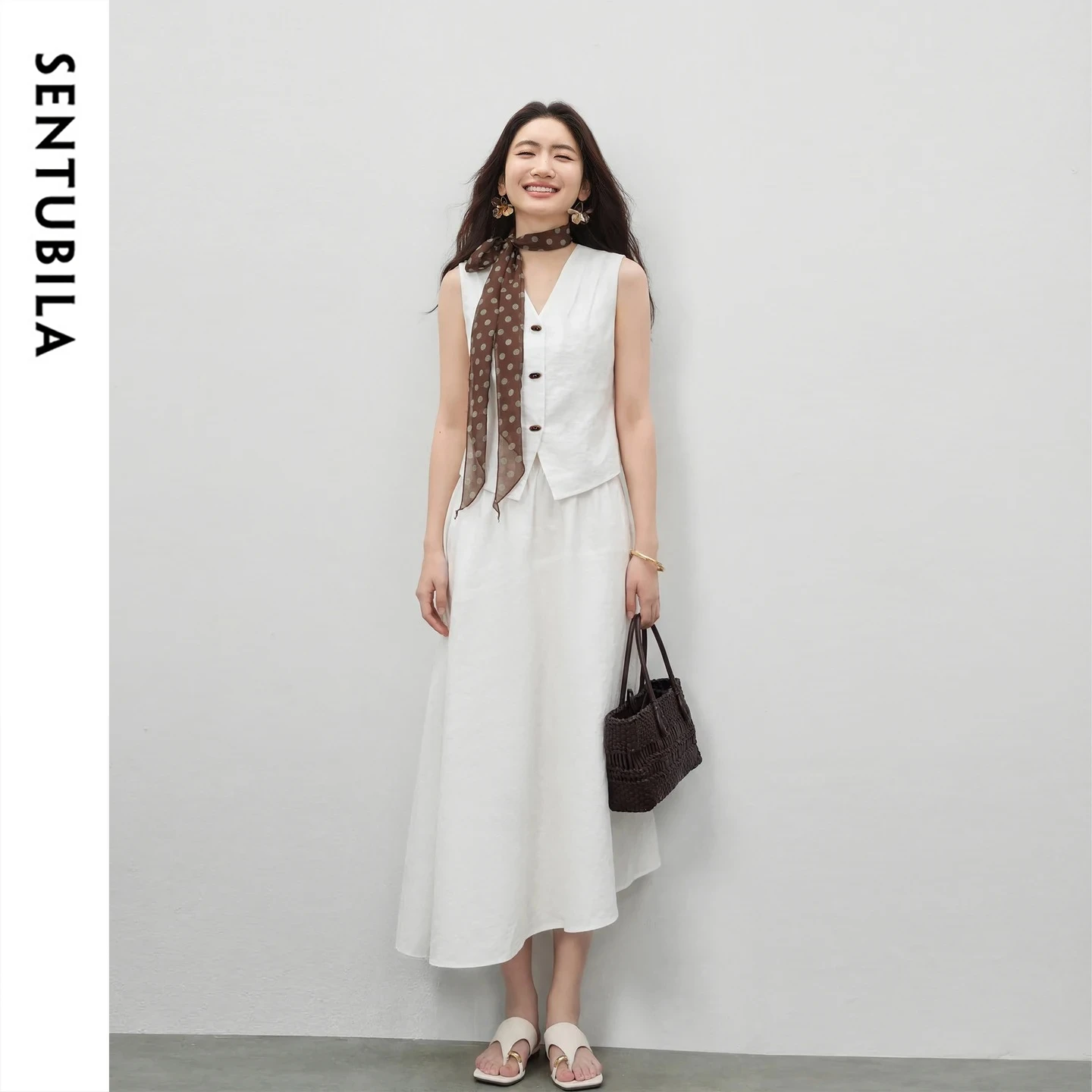 

SENTUBILA Elegant Office 2-Piece Women's Matching Set White V-Neck Contrasting Buckle Vest A-Line Skirt Summer Outfit 162ZA7017