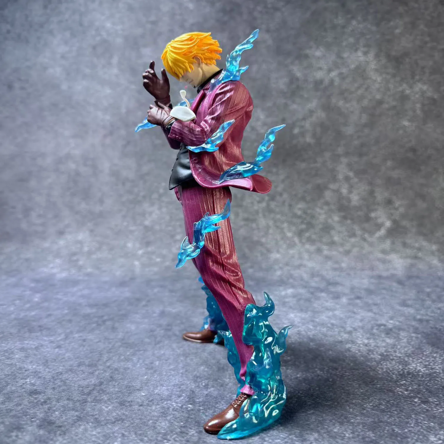 23 سنتيمتر/9.05 بوصة أنيمي قطعة واحدة أرقام الدخان سانجي تمثال الشيطان القدم تمثال بولي كلوريد الفينيل نموذج اللعب جمع هدية عيد ميلاد