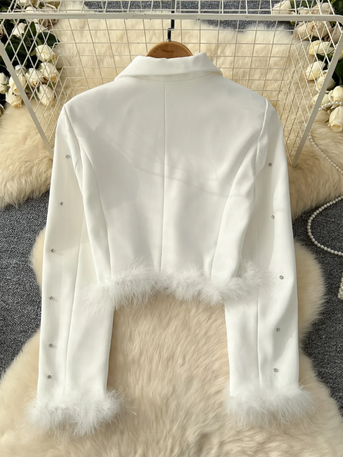 Premium Heavy Industry Diamond-encrusted Short Jacket Women\'s 2024 Fall New Feather Splicing Long-sleeved Suit Collar Top