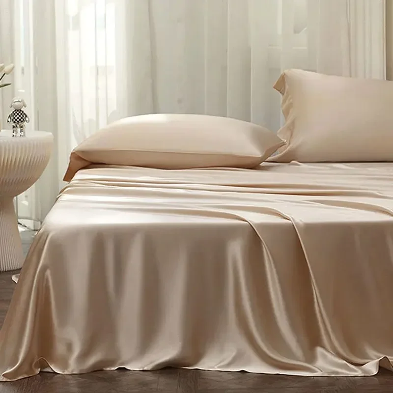 Luxury High Quality Silk Bedding Suit Woven Polyester-Filled Silk Bed Sheet and Quilt Cover Bedding Kit