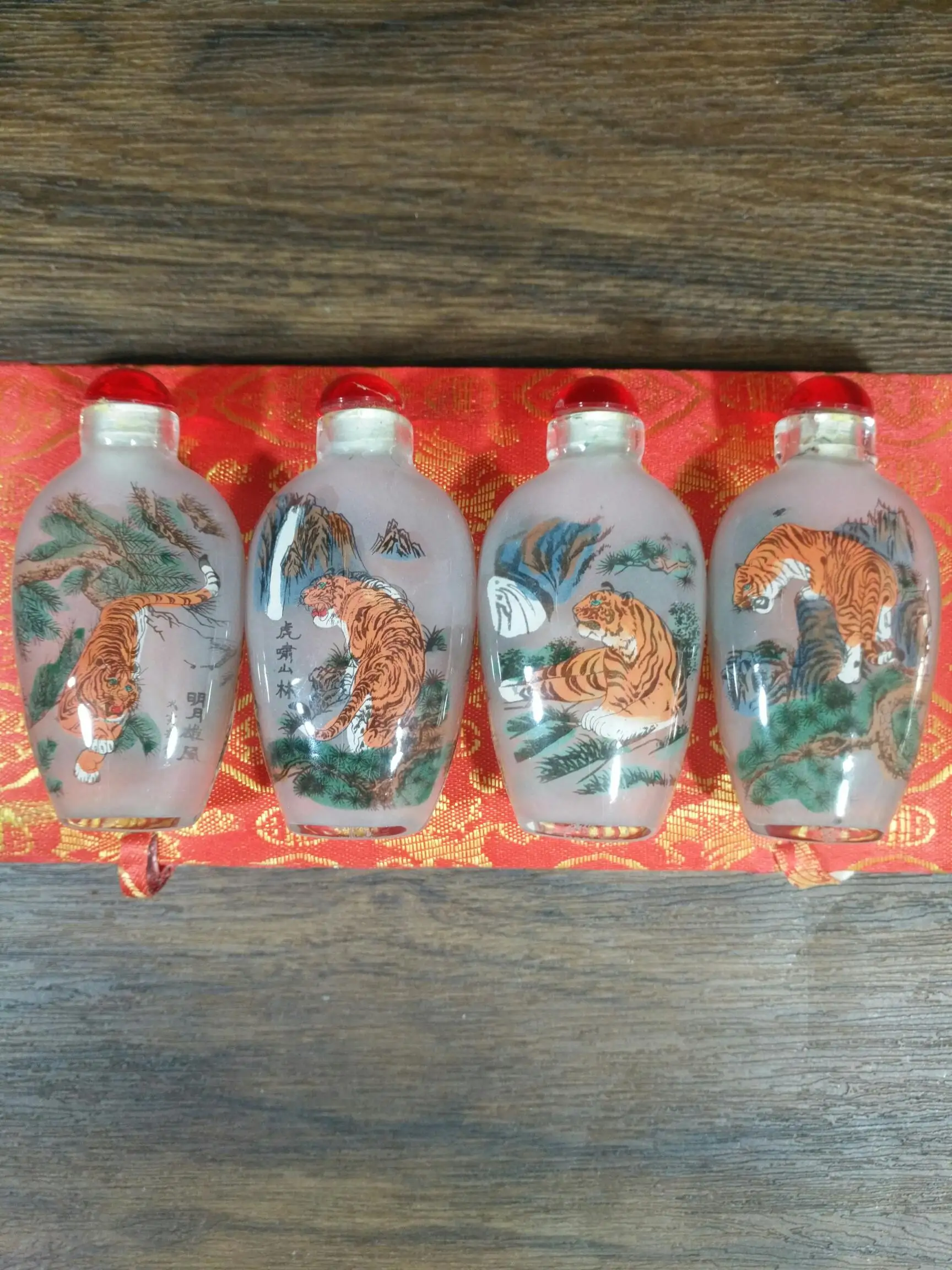 Chinese retro glass interior painting eight tiger picture small bottle desk decoration pieces of four sets