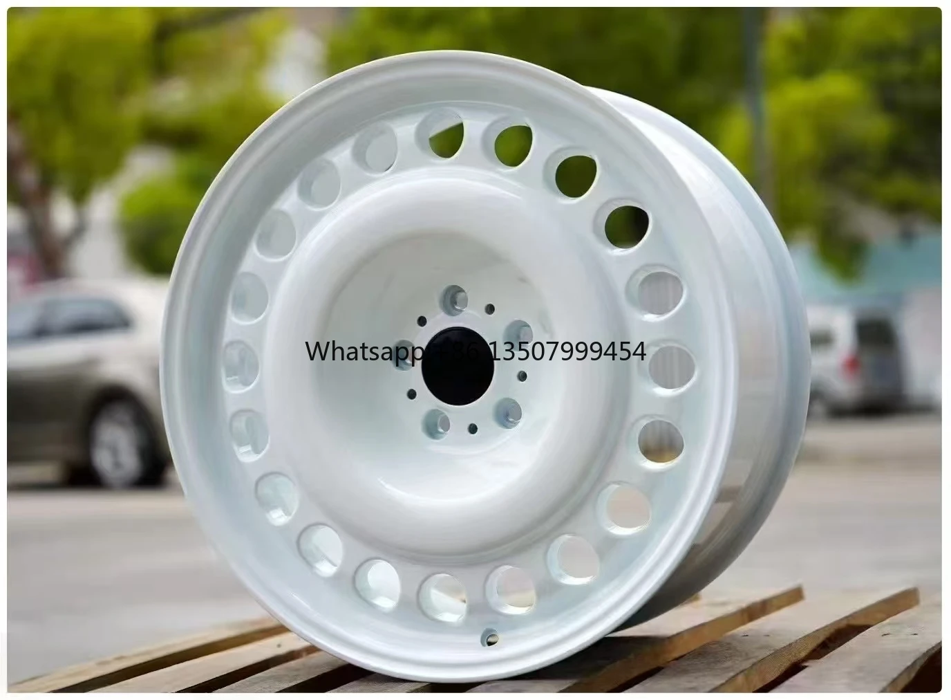 

Forged 04 Mesh Offroad Wheel | Deep Dish Matte Black