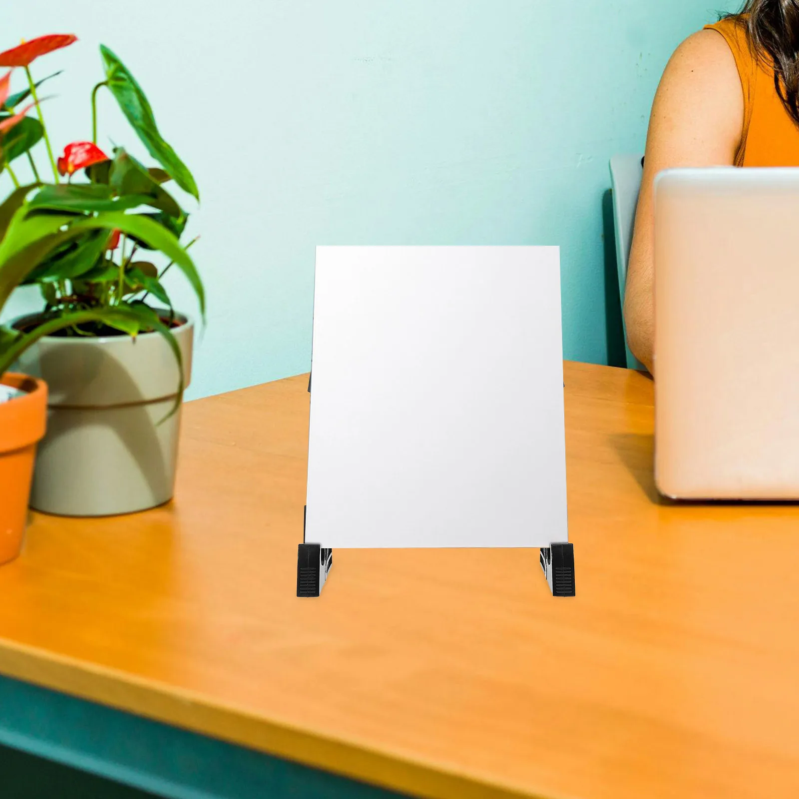 Tablica do trasowania, podkładka świetlna, stojak z regulowanym kątem, stabilna, przenośna, podświetlana LED, dla artystów, projektantów, rysujących.