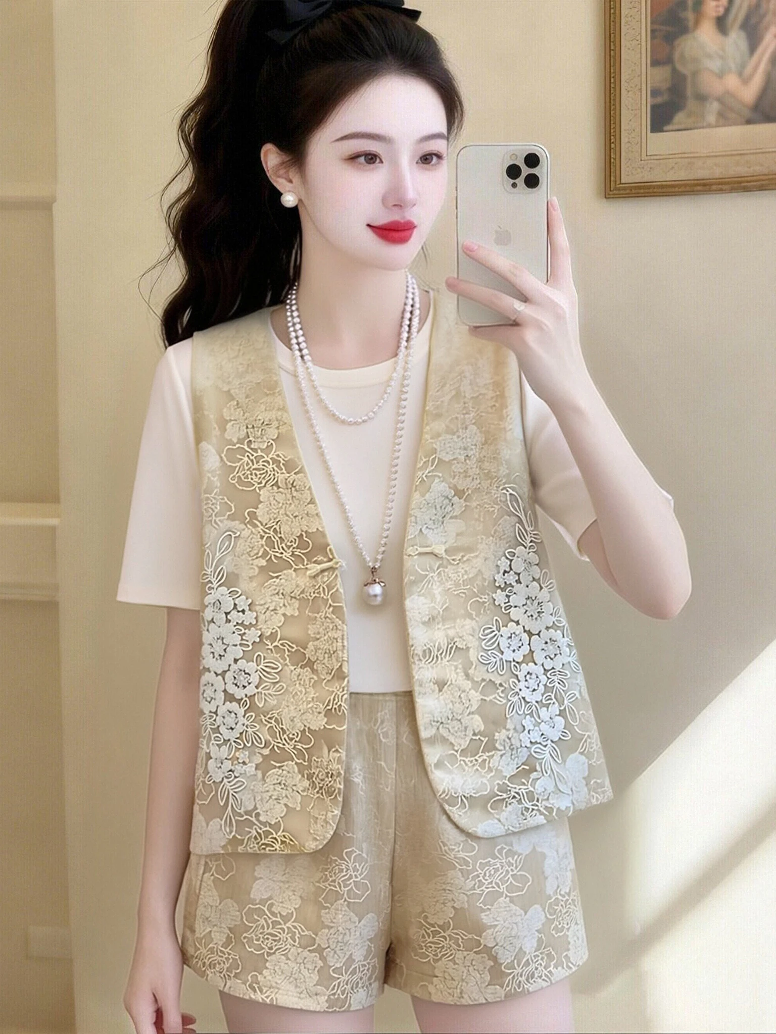 

Новый комплект в китайском стиле для мам: элегантный женский летний костюм из жилета и шорт, комплект из трех предметов с коротким рукавом, маленький размер, повседневный модный образ