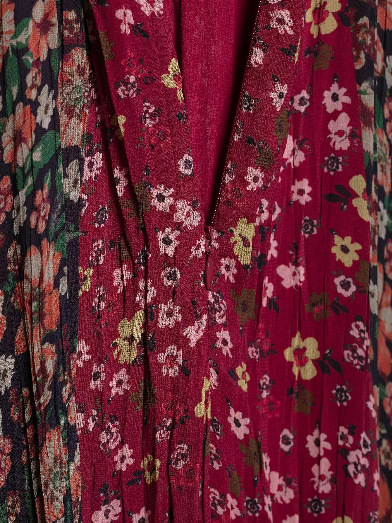 KONDALA-レディース ヴィンテージ ホルターネック ミディ丈ワンピース バックレス ボヘミアン ホリデー ロングドレス 2025年新作 夏秋ファッション 花柄 キャミワンピース