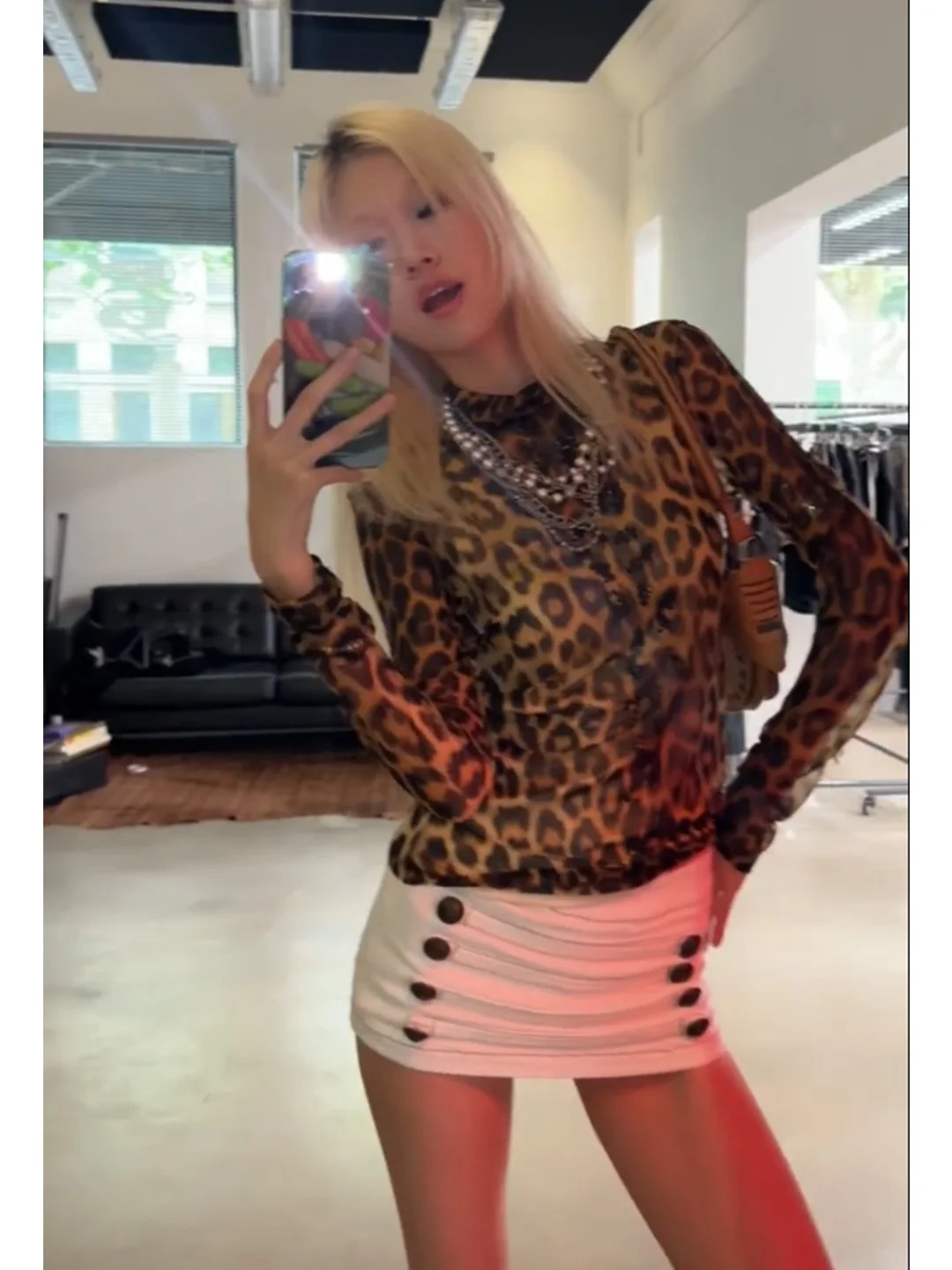 

Американские брюки-юбка American Sle Spicy Girl с низкой талией, бронзово-белые, с пуговицами, женские, для работы, повседневные, универсальные, утягивающие, с эффектом подтяжки ягодиц