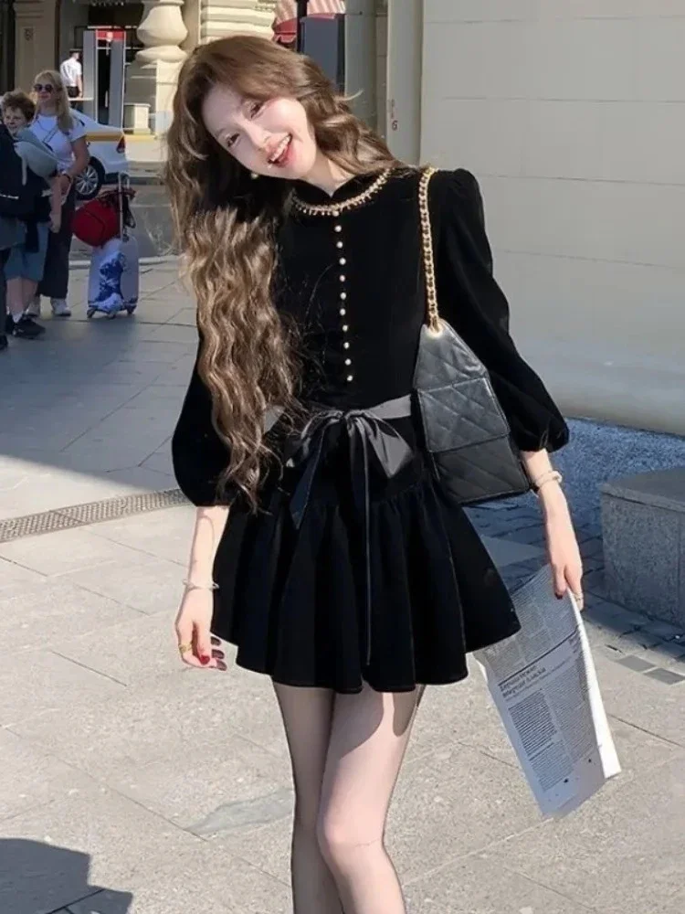 เดรสกำมะหยี่ทรงสลิมวินเทจสุดหรู พรีเมียมสไตล์เฮปเบิร์น แฟชั่นใหม่ ผูกเชือก ชุดราตรีทรงบอลกาวน์แบบจับจีบ สไตล์ฝรั่งเศส สำหรับผู้หญิง