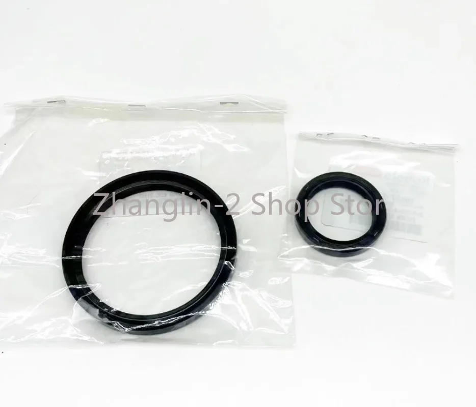 Fit for Engine V2403 V2203 Crankshaft Forward/Rear Oil Seal For Kubota Harvester 488 588 688（Original factory）Accessories