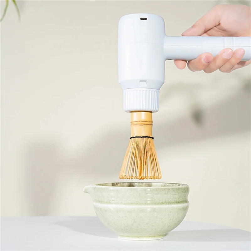 【ABODE】เครื่องตีชาเขียวไฟฟ้า 3X แบบไม้ไผ่ ปรับระดับได้ ตีชาเขียวได้อย่างรวดเร็ว อุปกรณ์ทำชา DIY ที่บ้าน ชาร์จด้วย Type-C