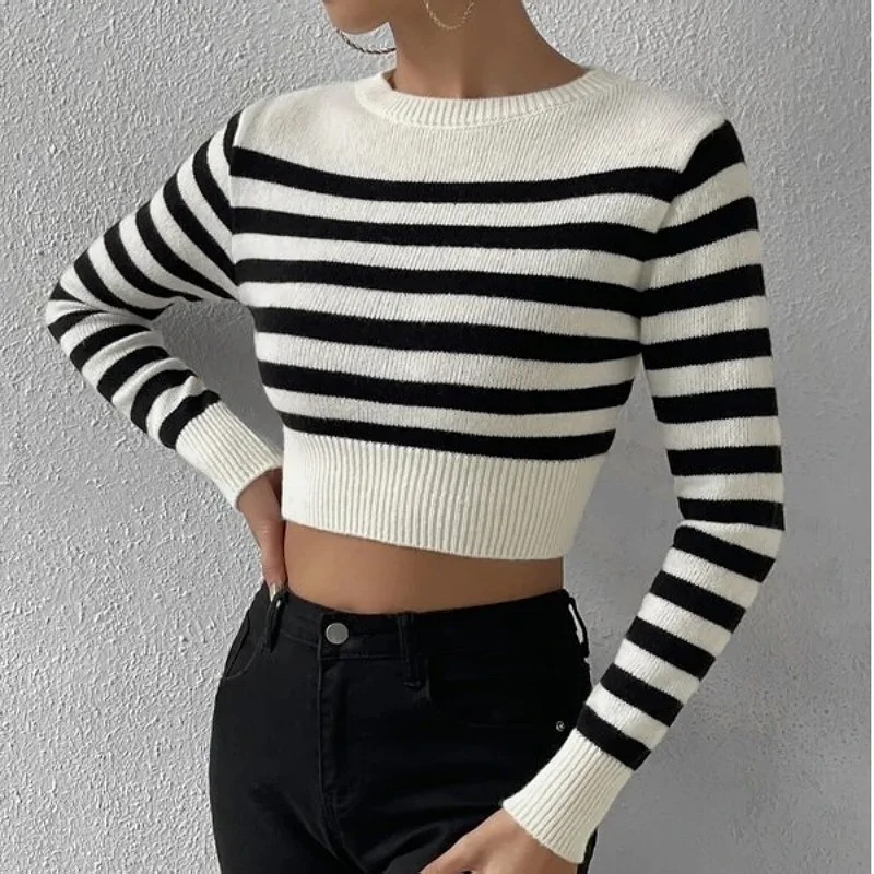 2025 Autumn/Winter New Women's Sweater Striped Short Style Interior/Exterior Knitted Top for Women Traf Store Winter