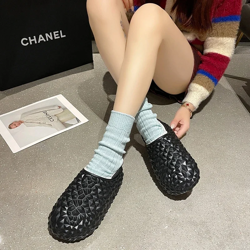 New Winter Women's Slippers with Velvet To Keep Warm Cotton Slippers Durian Cute Casual Fashion Outer Wear Warm Cotton Shoes