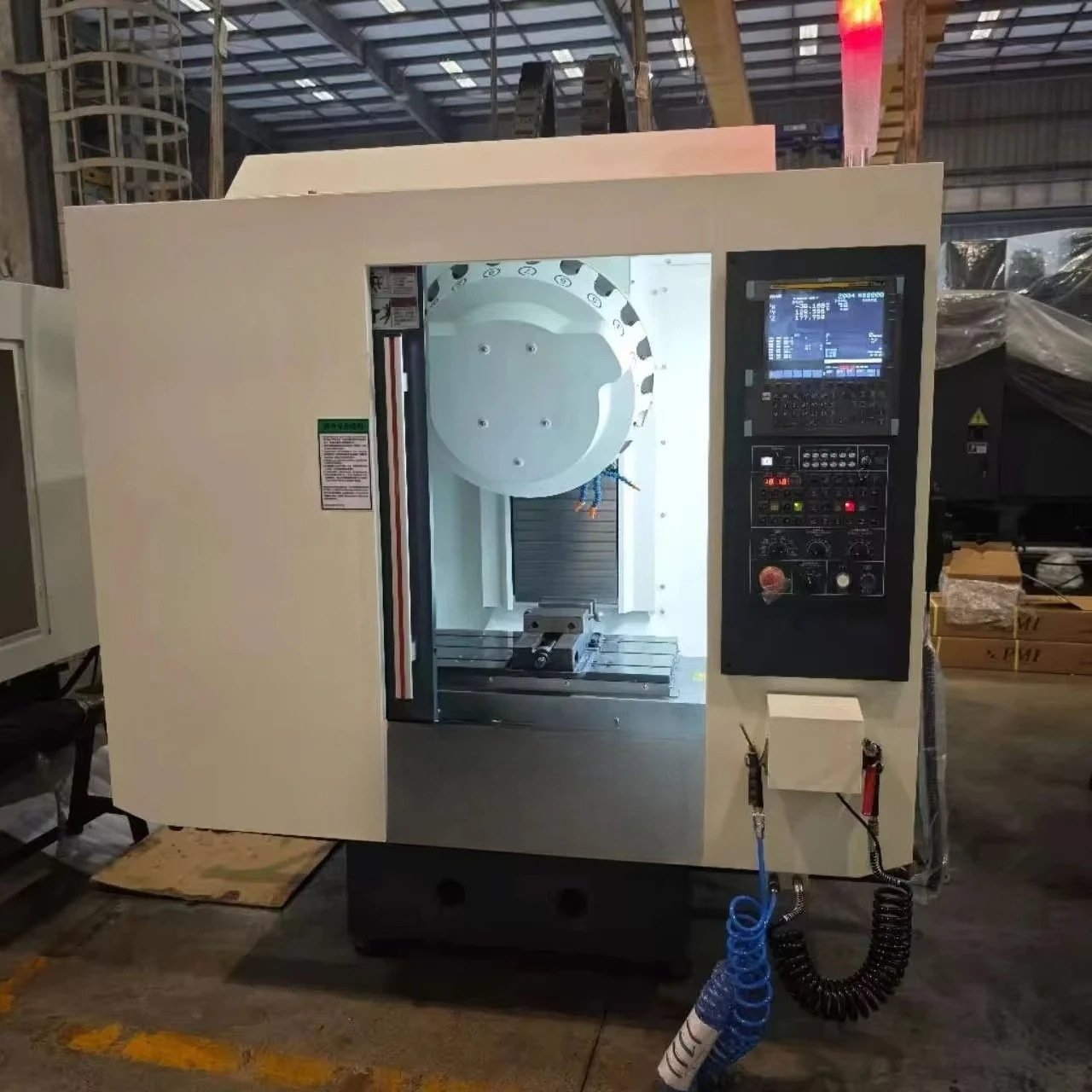 HUA ZHONG CNC Control System Single Spindle BT30 Taper TV-800 High-Speed Drilling and Tapping Center Machine Machining Centre