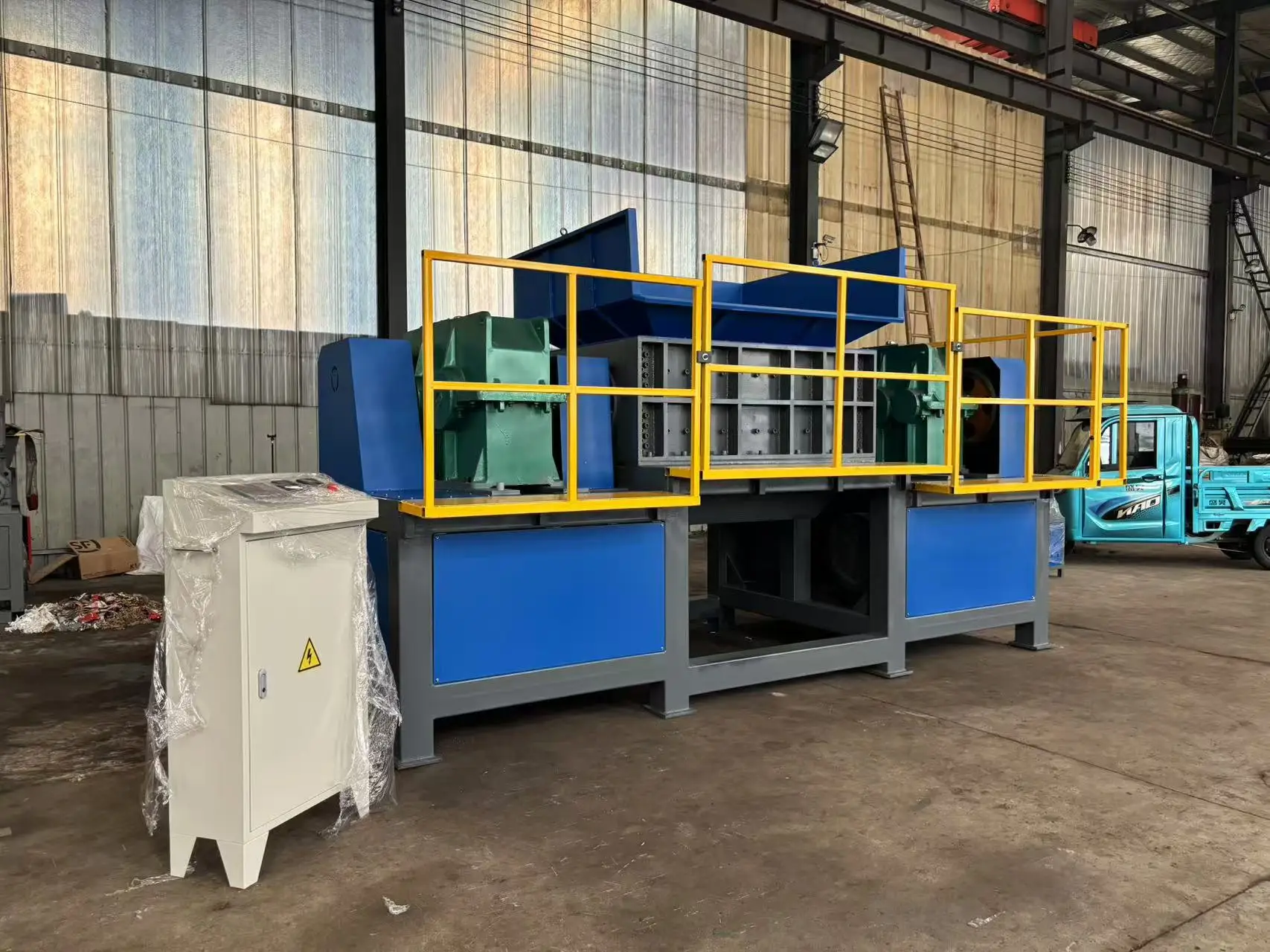 600 Type Double Motor Shredder Machine High Efficiency Scrap Metal Plastic Wood Shredding Equipment