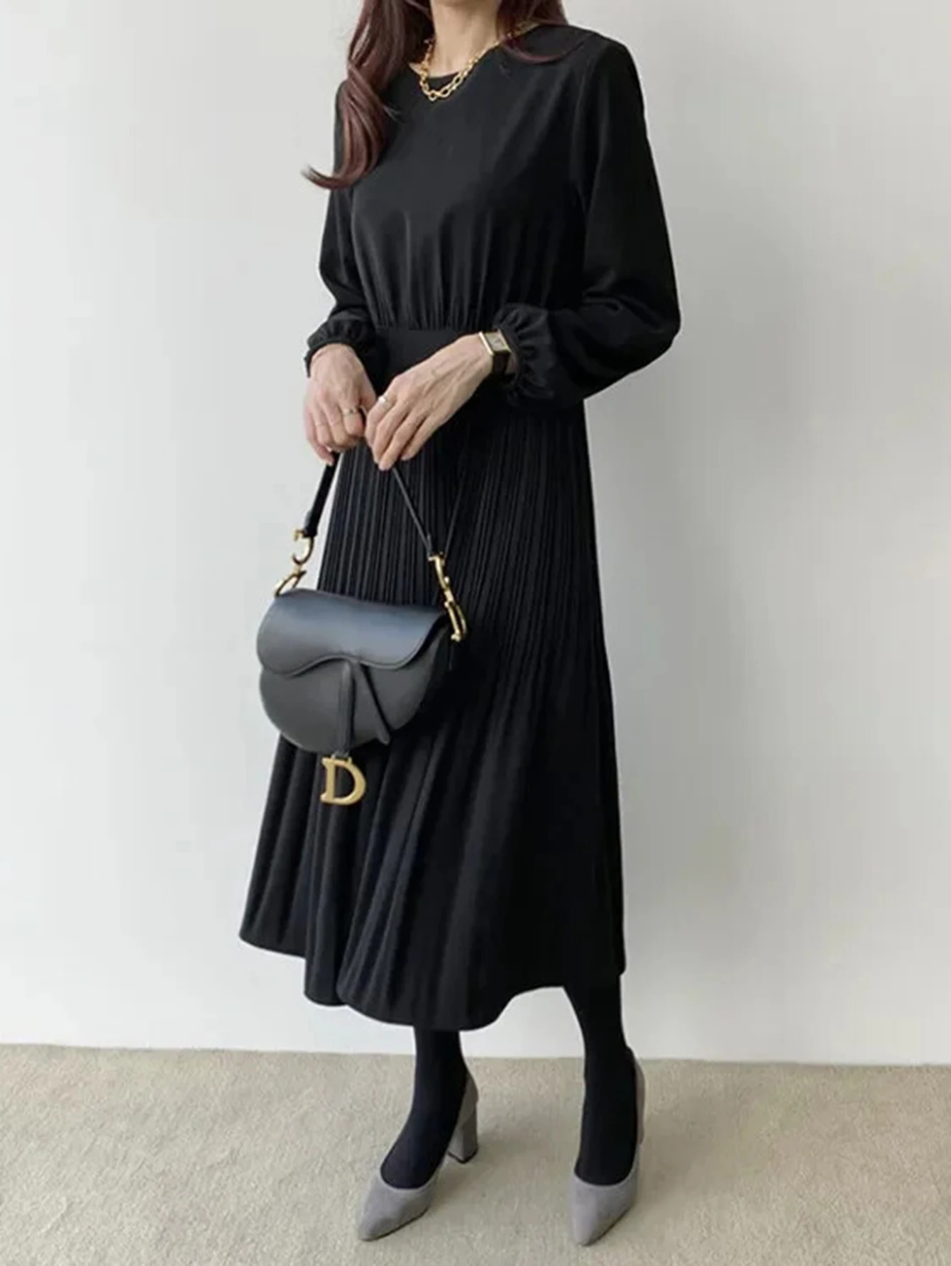 2025 Fashion Autumn Winter Chic Korean style New Elegant Lady waist slimming pleated long dress