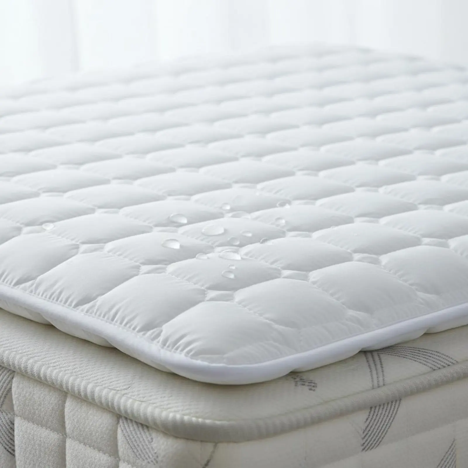 Protector de Colchón Acolchado Transpirable, Cubrecolchón Acolchado, Topper de Cama Acolchado, Accesorio de Cama Resistente a la Humedad, Silencioso