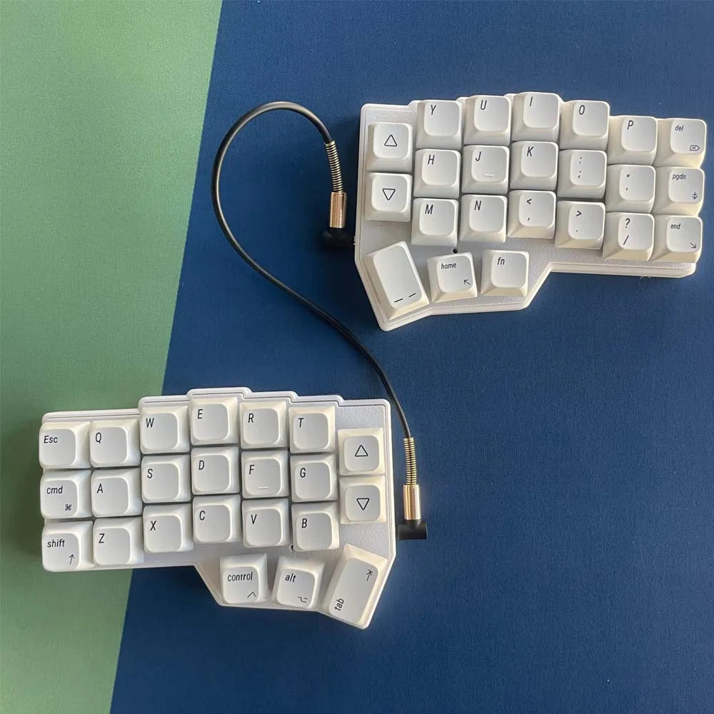 Corne V4 Keyboard mekanik penuh putih RGB berkabel 40% tata letak belah LEOBOG V4 sakelar XDA Keycap VIAL Sofeware dapat diprogram