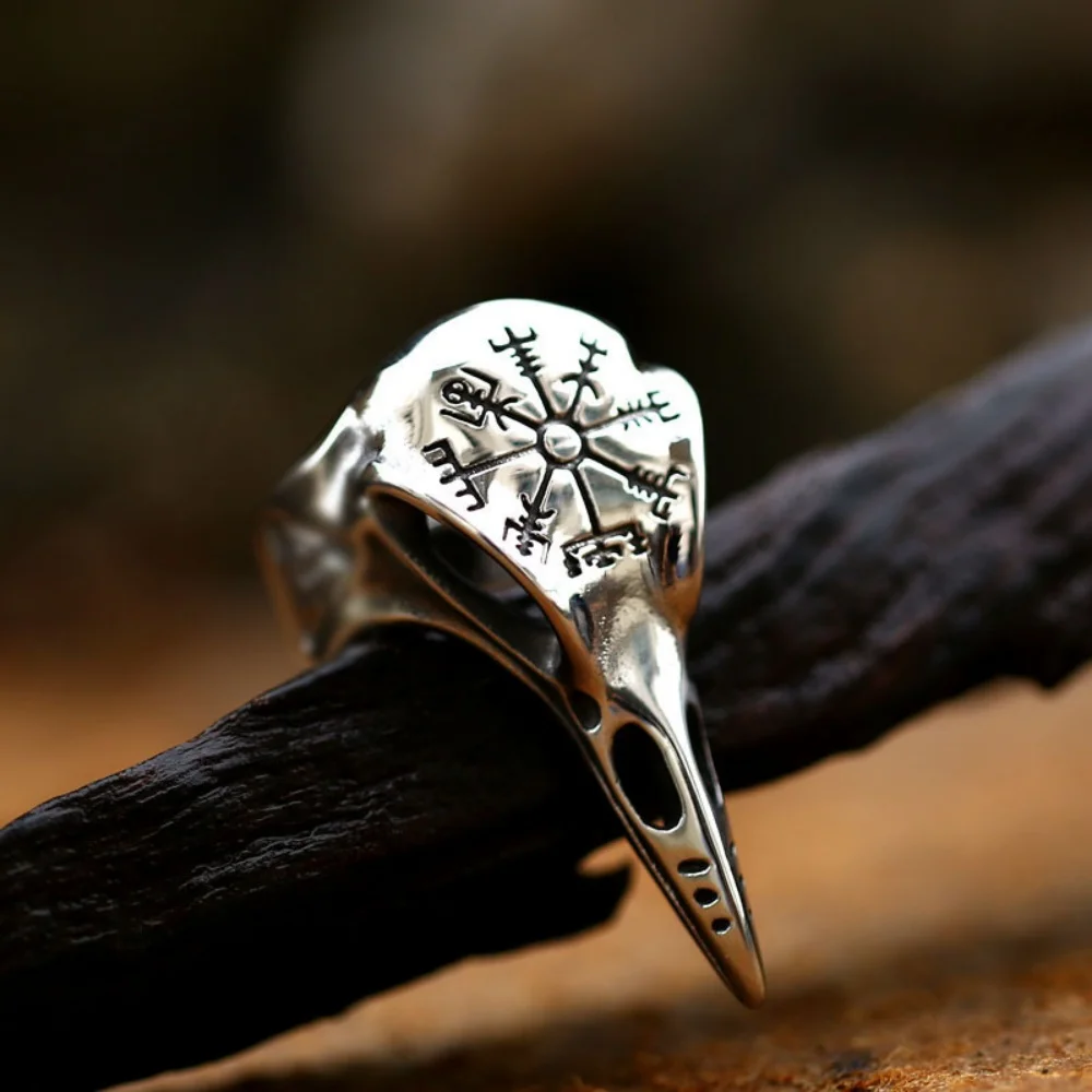 Gothic style Viking Bird bone carving ring, punk rock hip-hop trendy ring, ancient pirate rune totem, wholesale of amulet jewelr