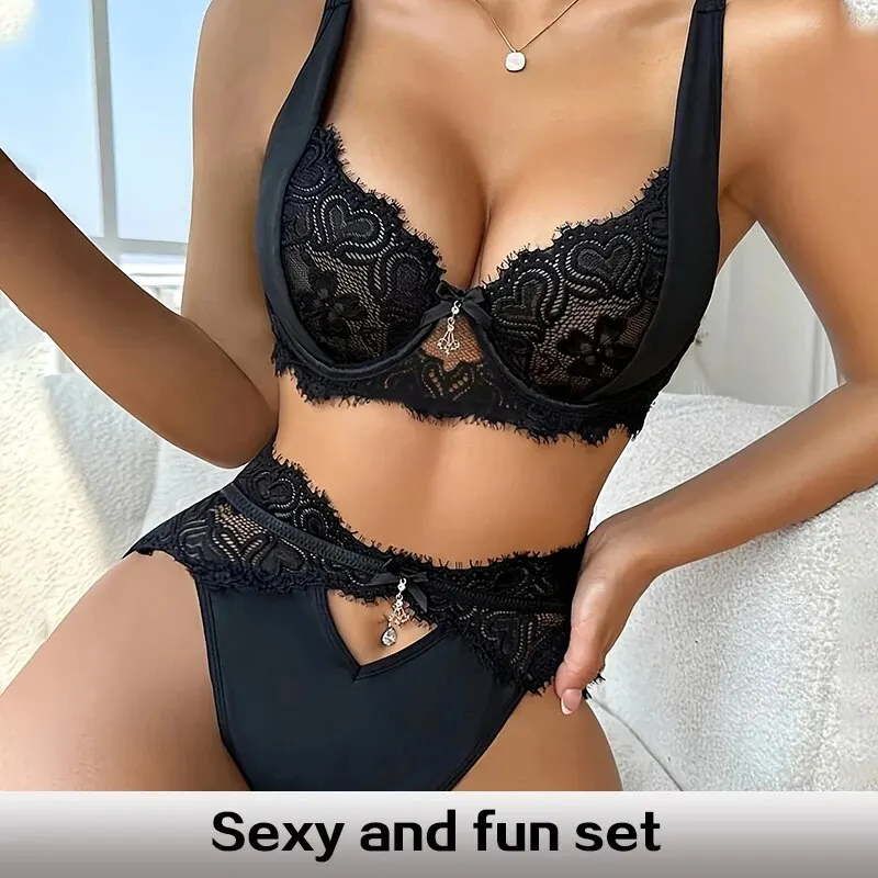 Women\'s Sexy Lace Lingerie Set with Black Lace Patchwork and Pendant Decoration for Women Sexy Bra Set