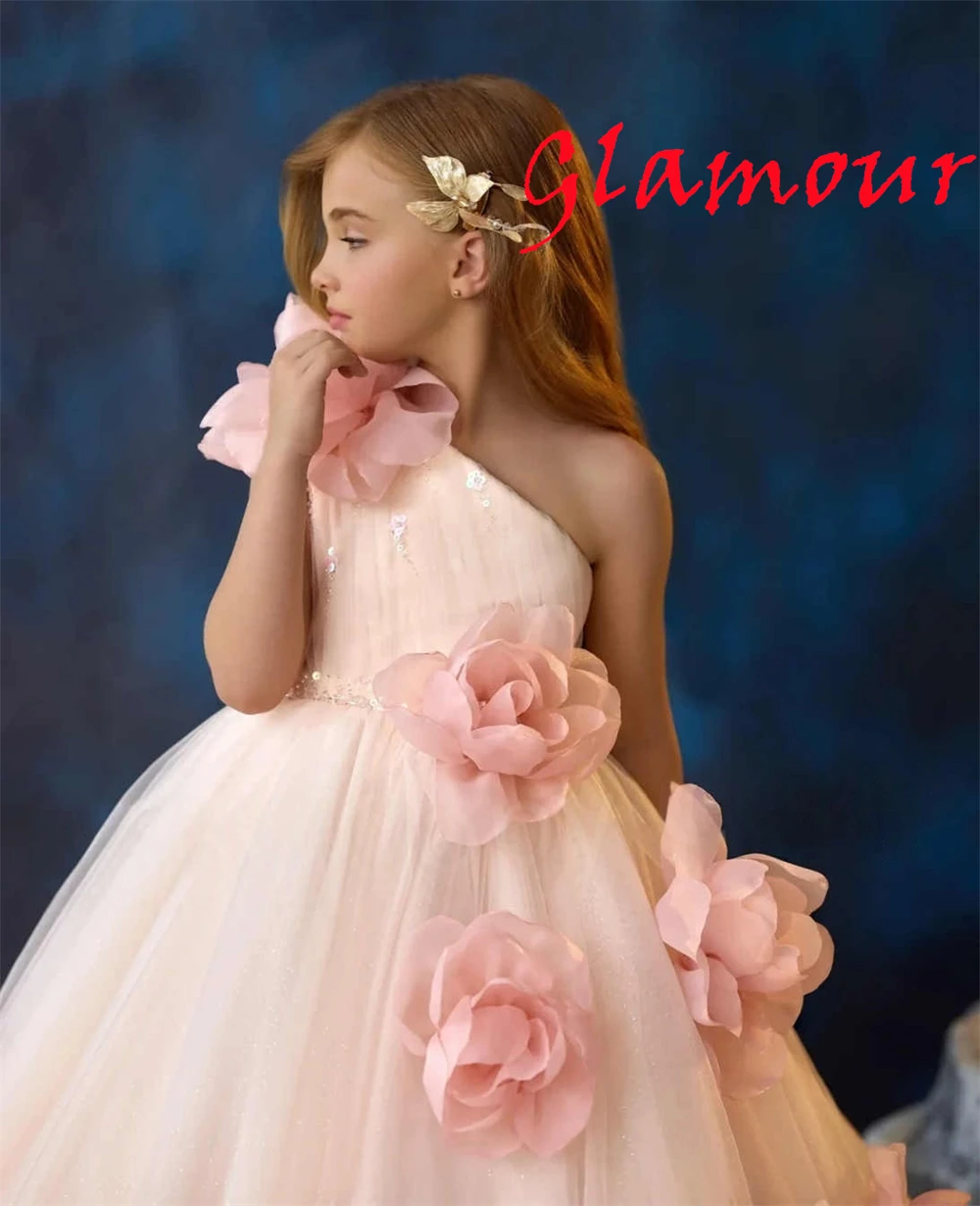 Vestido de noche de tul rosa moderno personalizado, vestido de fiesta Formal sin tirantes con un hombro, tren capilla, flores, vestidos para ocasiones a medida