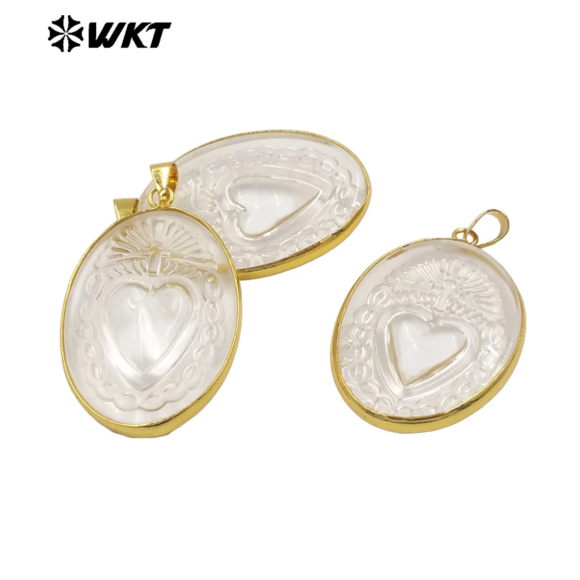 WT-JP514 Beautiful Gold Electroplated Oval Natural Crystal Quartz Heart Shape Pattern Pendant As Women Jewelry Making Accessory