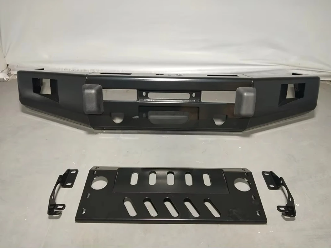 Heavy Duty Steel Front & Rear Bumper Bull Bar Off-Road Compatible New Condition for Pickup Trucks