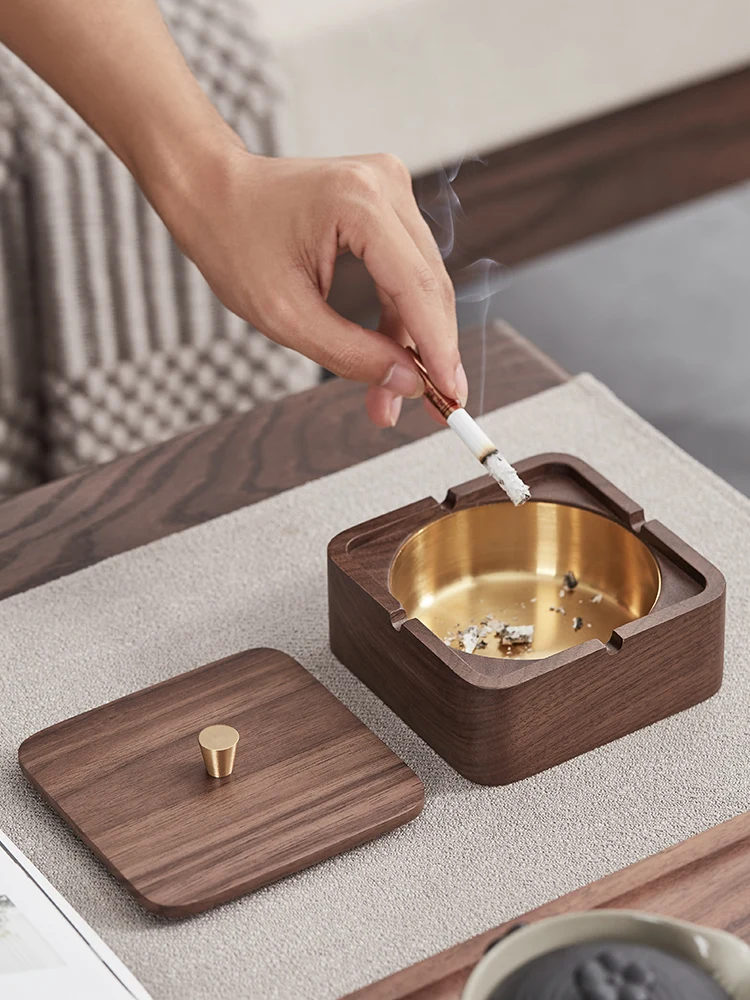 

Walnut solid wood ashtray for household use with a cover to prevent fly ash Creative high-end wood ashtray