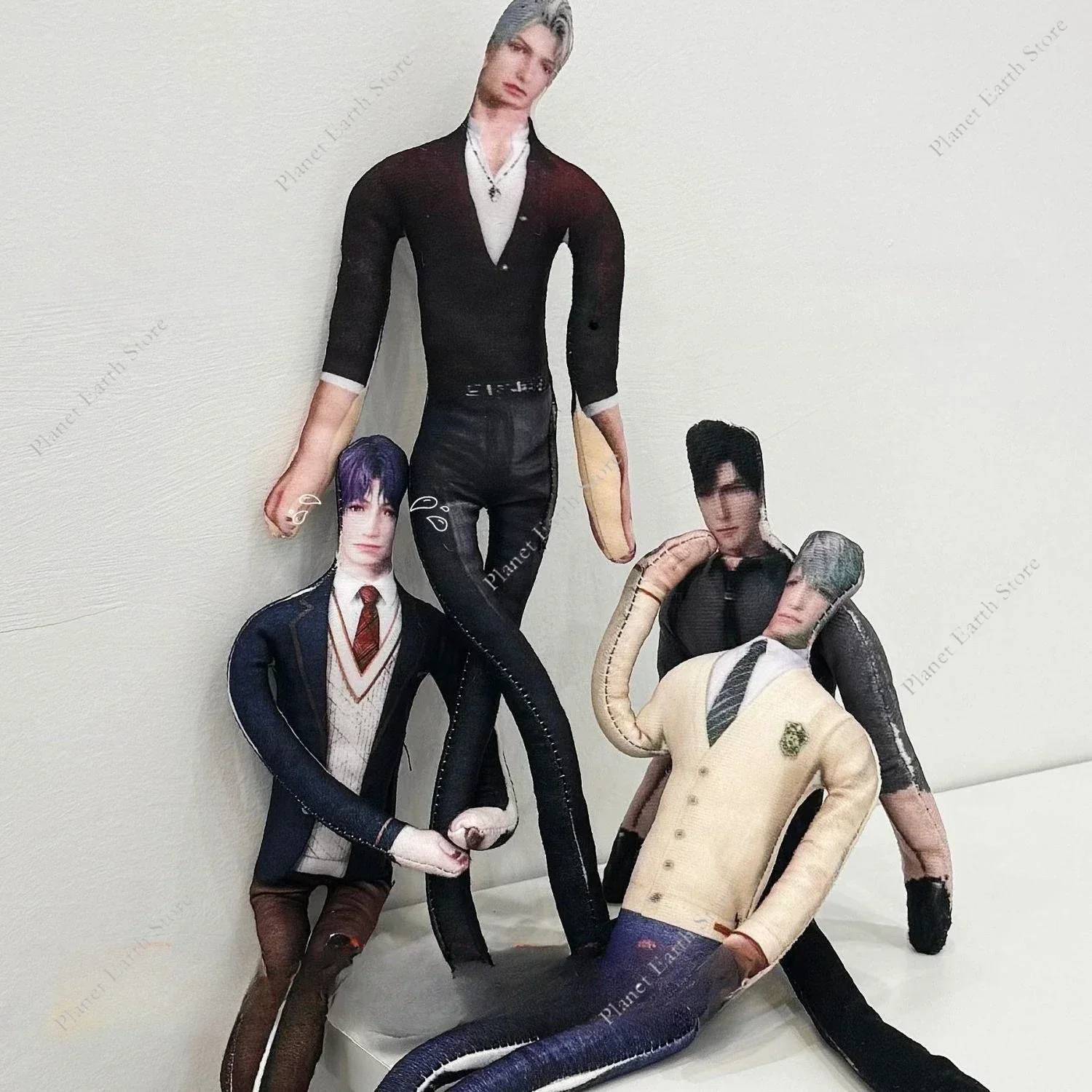 Nuovo gioco Love and Deepspace Sylus Rafayel Zayne Xavier Caleb Anime Divertente bambola Filo incorporato Forme variabili Azioni Foto Prop