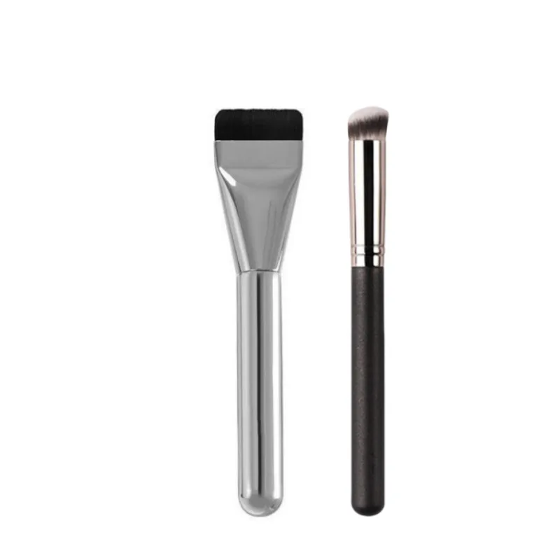 

Multi-Functional Makeup Brush: Smooth Application Foundation, Concealer, and Contouring - Beauty Essential
