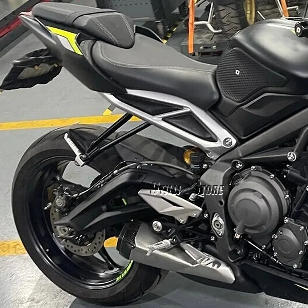 Baru untuk Street Triple 765 RS sepeda motor hitam bantalan bingkai belakang sisi pelindung prettif dekoratif untuk jalan TRIPLE 765RS