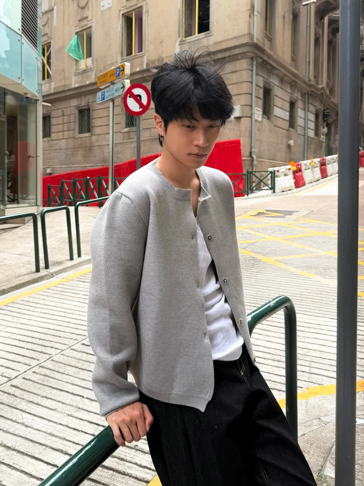 

ay Series ort Knitted Open Cardigan Men's Casual Sle Crystal Button Sweater Jaet Youth Full Sve round Ne Elastic