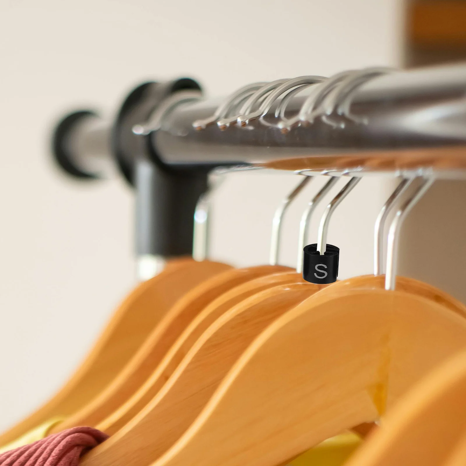 

400Pcs Colored Sale Hanger Marker Assortment Kit Plastic Size Clips for Clothes Pants Shoe Racks Plastic Sale Markers