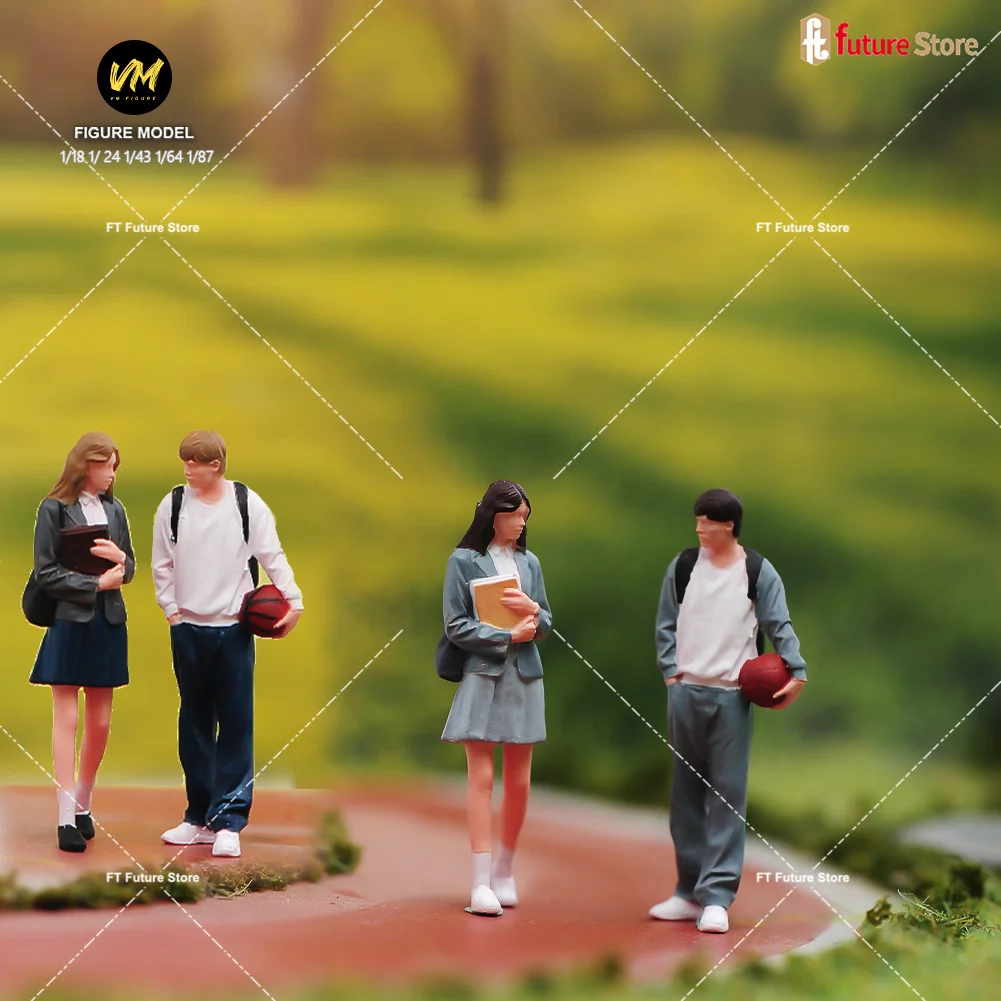 

Painted Miniature Figure 1/87 1/64 1/43 1/24 1/18 Teenage Couple Walking and Chatting Boy Girl Mini Dolls Scene Props Decor Craf