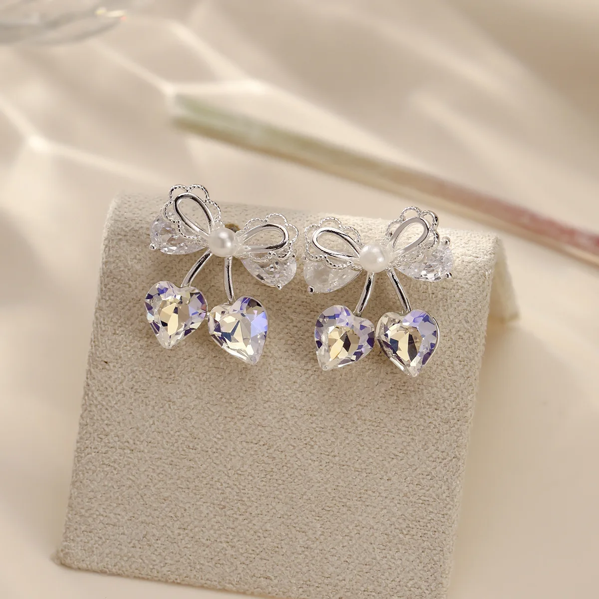 

Summer Gradient Crystal Bow Earrings Shiny Zircon Sweet Delicate Fashion Ear Jewelry For Women Daily Party Accessory
