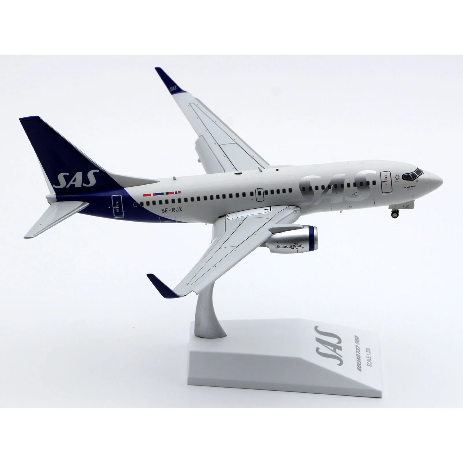 

XX20107A Alloy Collectible Plane JC Wings 1:200 Scandinavian "StarAlliance" B737-700 Diecast Aircraft Jet Model SE-RJX Flap Down