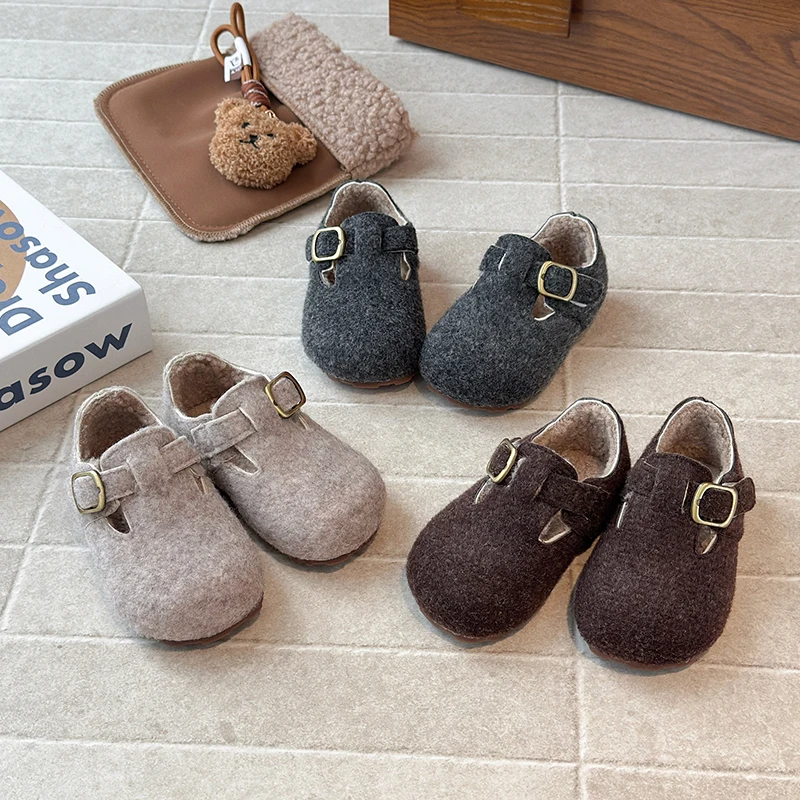 

Новые зимние детские туфли на плоской подошве с меховым носком, легкая теплая детская повседневная обувь, 2025 г., плюшевая теплая нескользящая удобная обувь для отдыха для мальчиков и девочек