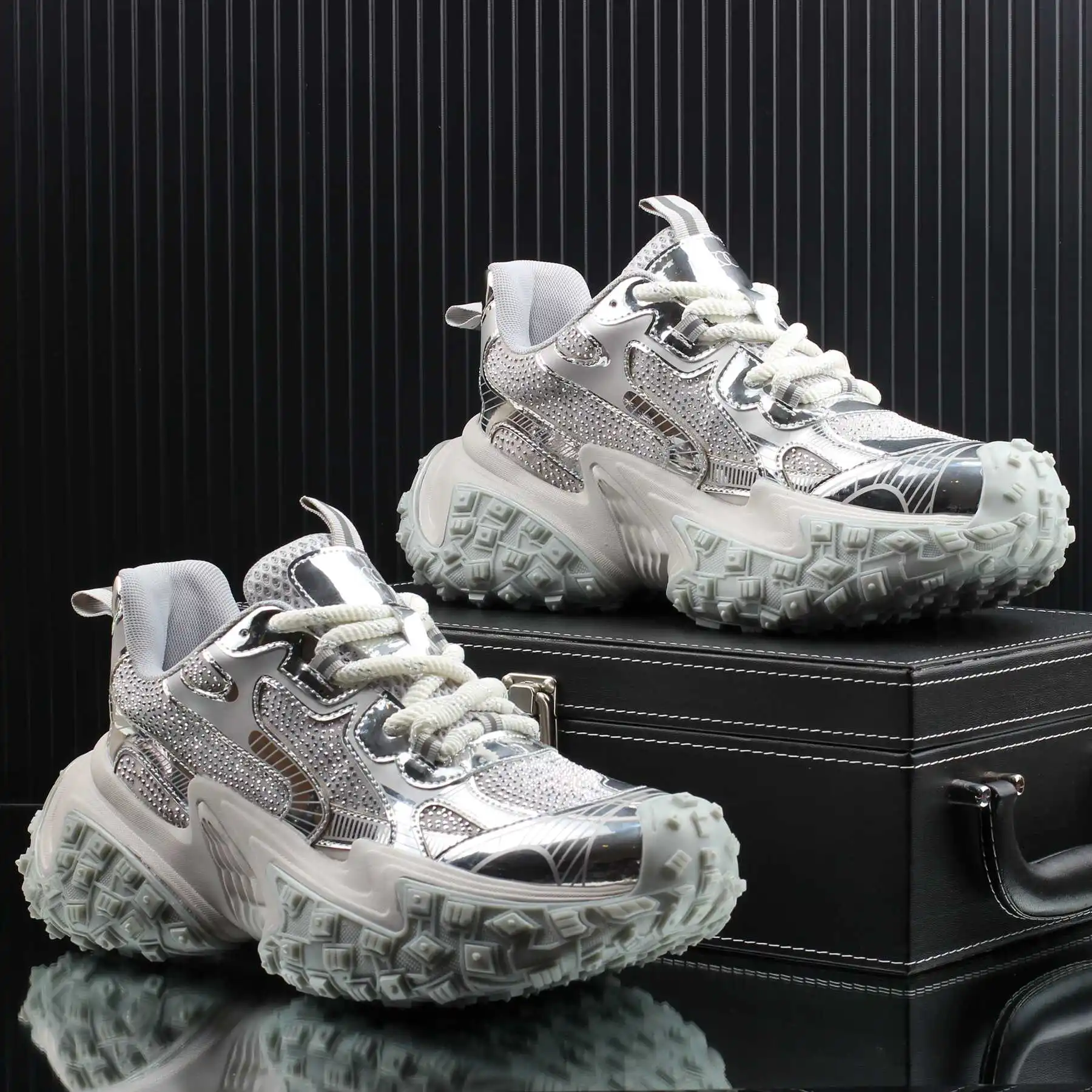 

Мужская летняя новинка 2024, дышащая Dad oes Thi Bot, спортивная, повседневная, универсальная, Trendy oes Personali