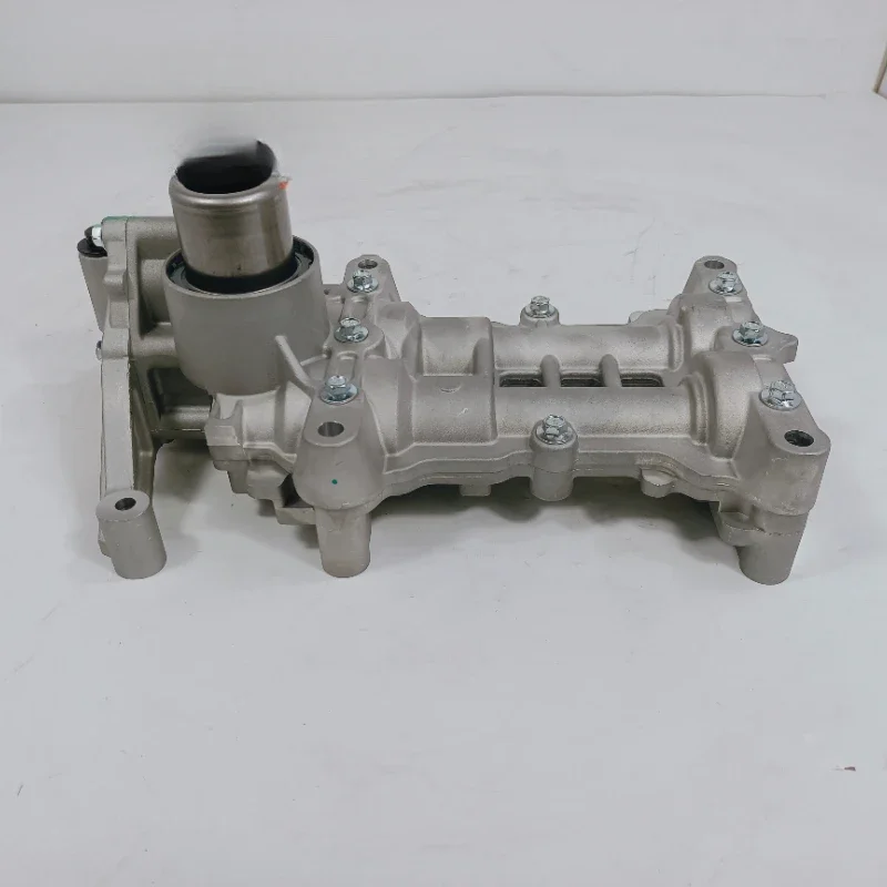 Car Engine Parts QR25DE Engine Oil Pump 12410MA00C