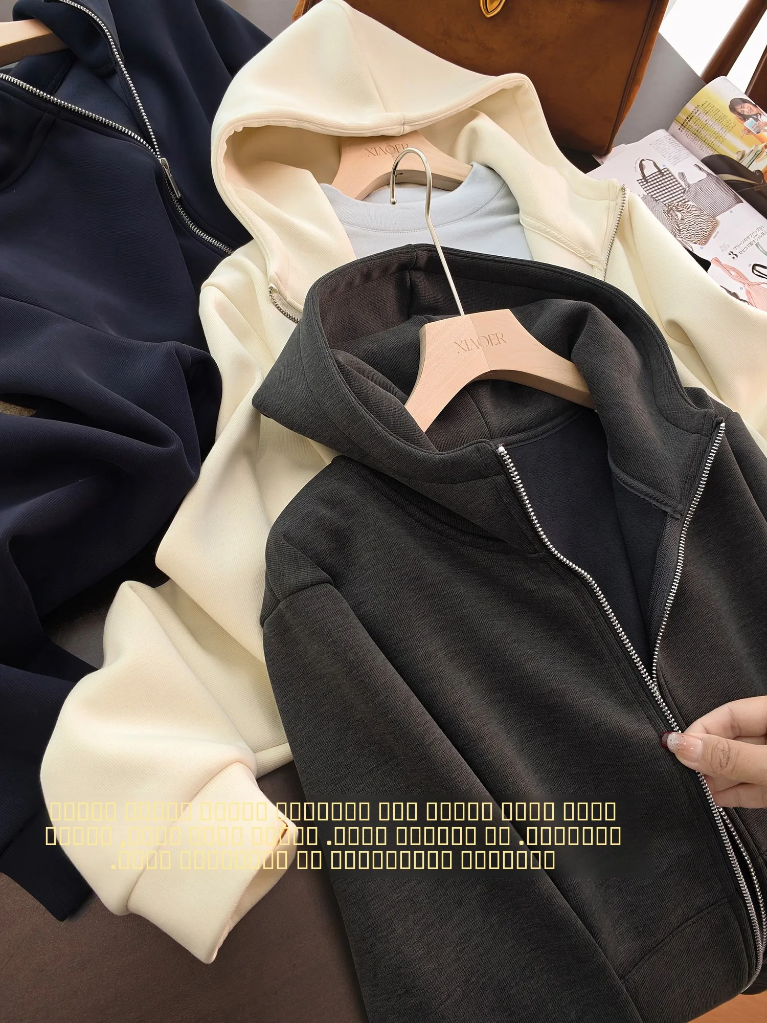 

Легкая дышащая женская куртка свободного кроя с двусторонней молнией, на подкладке из смесового волокна, с эффектом воздушной прослойки