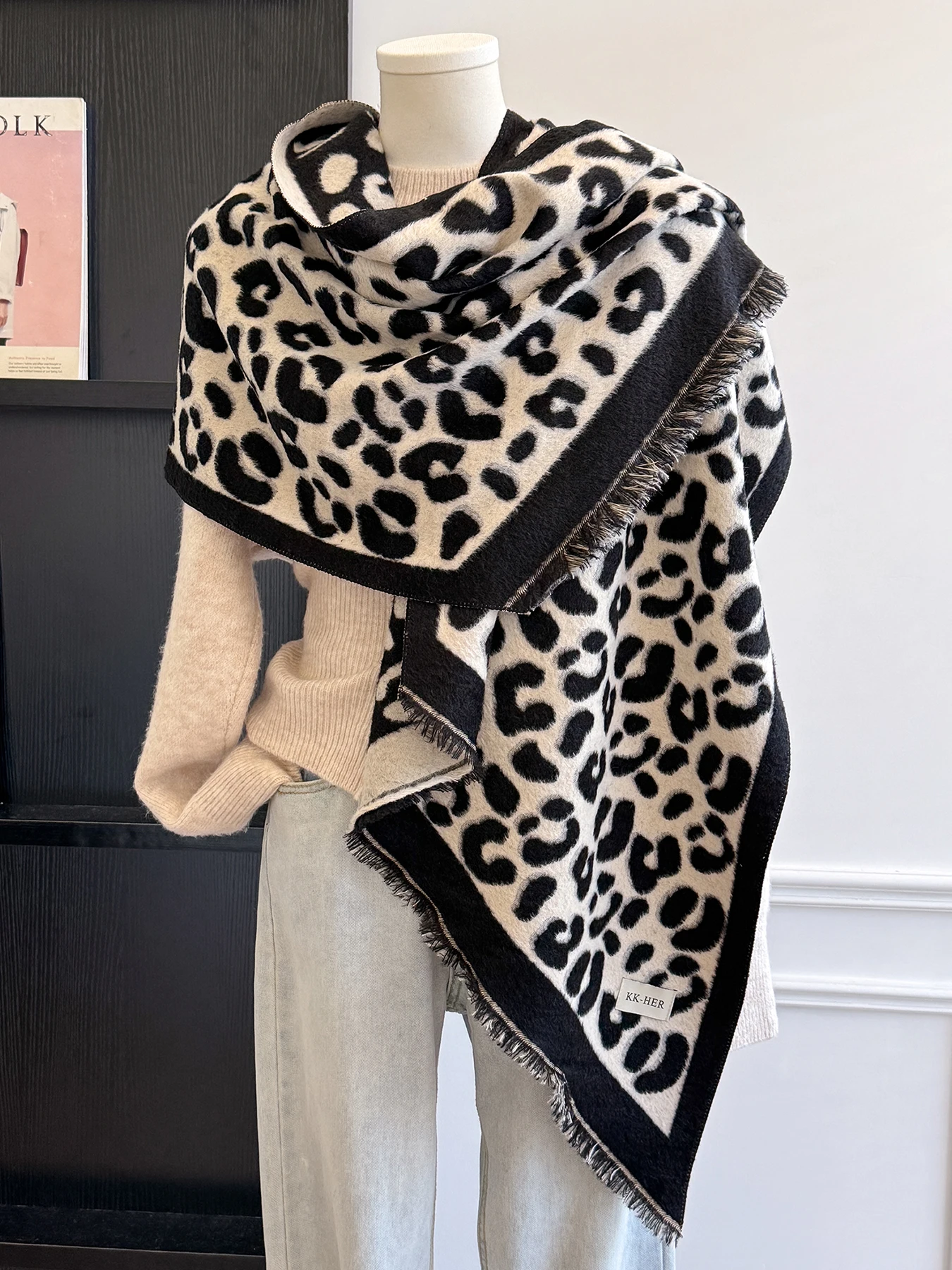 

Зимний шарф унисекс из искусственного кашемира с леопардовым принтом, стильные узоры, нерегулярный дизайн, двусторонняя одежда, теплая текстура, универсальный