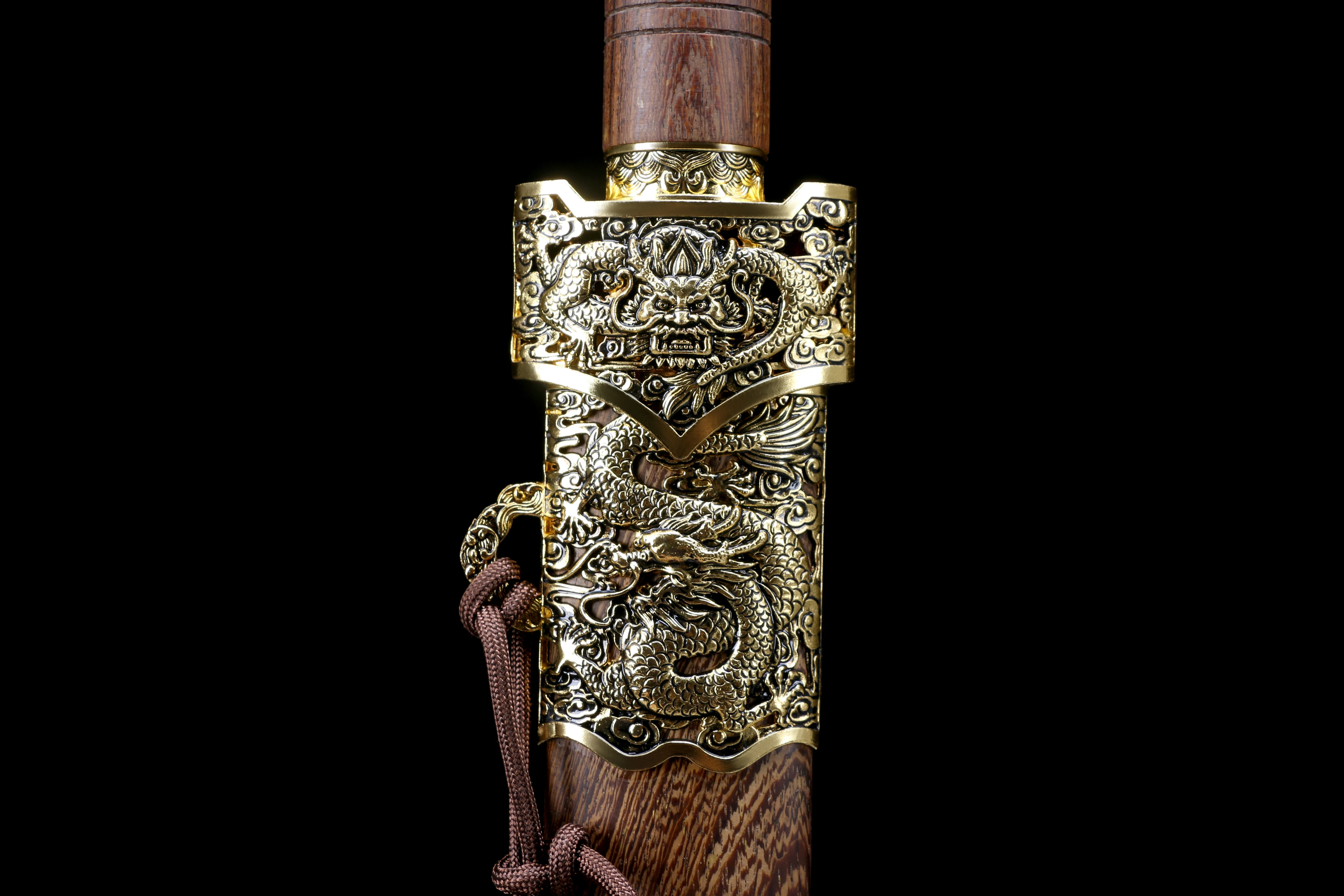 

90cm medieval short sword, 1060 carbon steel golden dragon design, combat preparation, ninja outdoor jungle, sharp weapon, samur